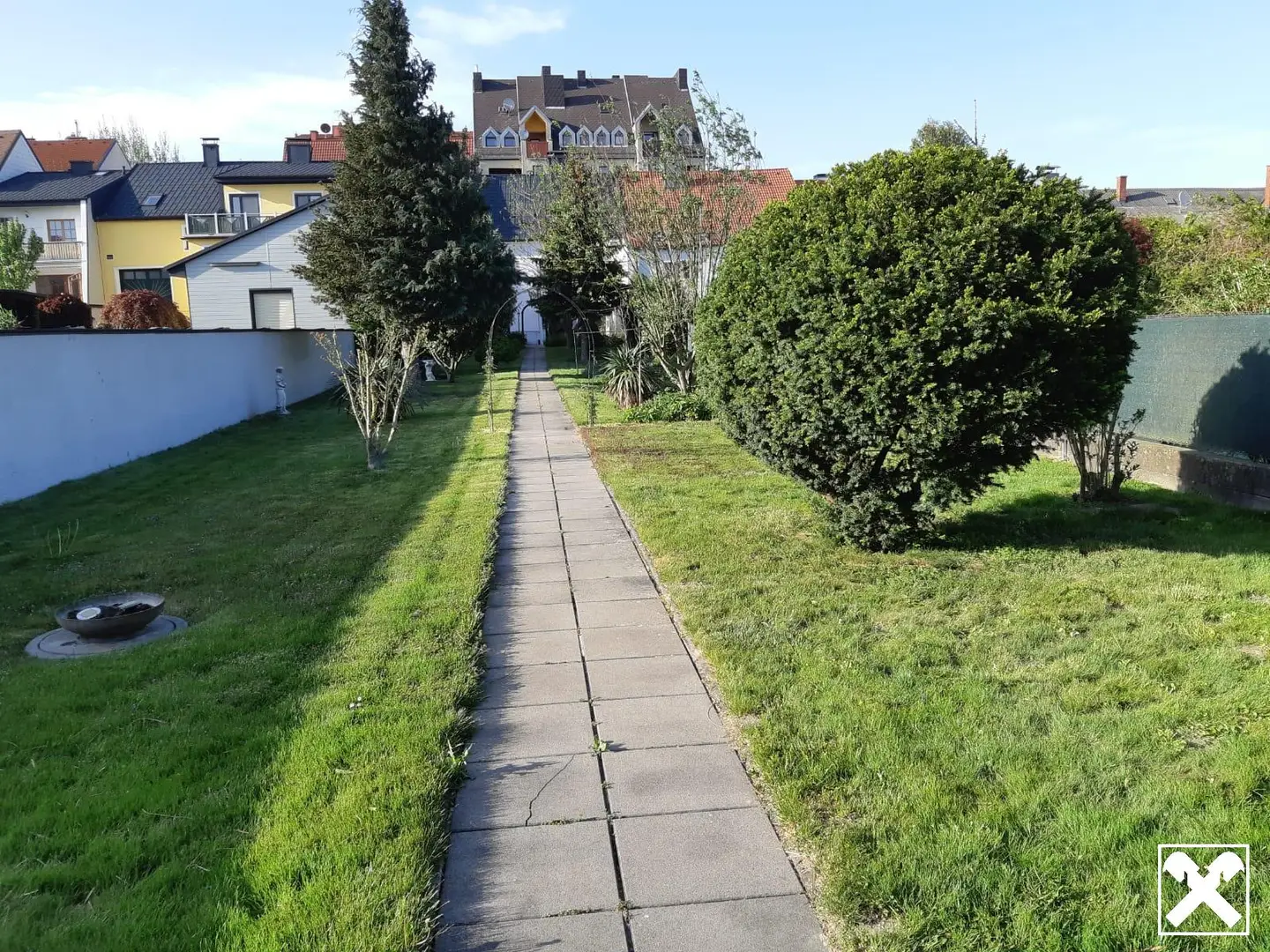Wohnung in zentraler Lage mit Entwicklungsfläche