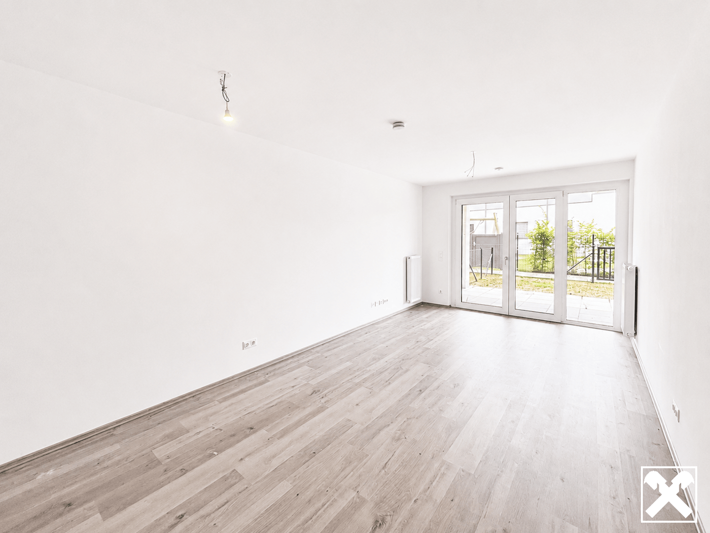 New build apartment with terrace and garden