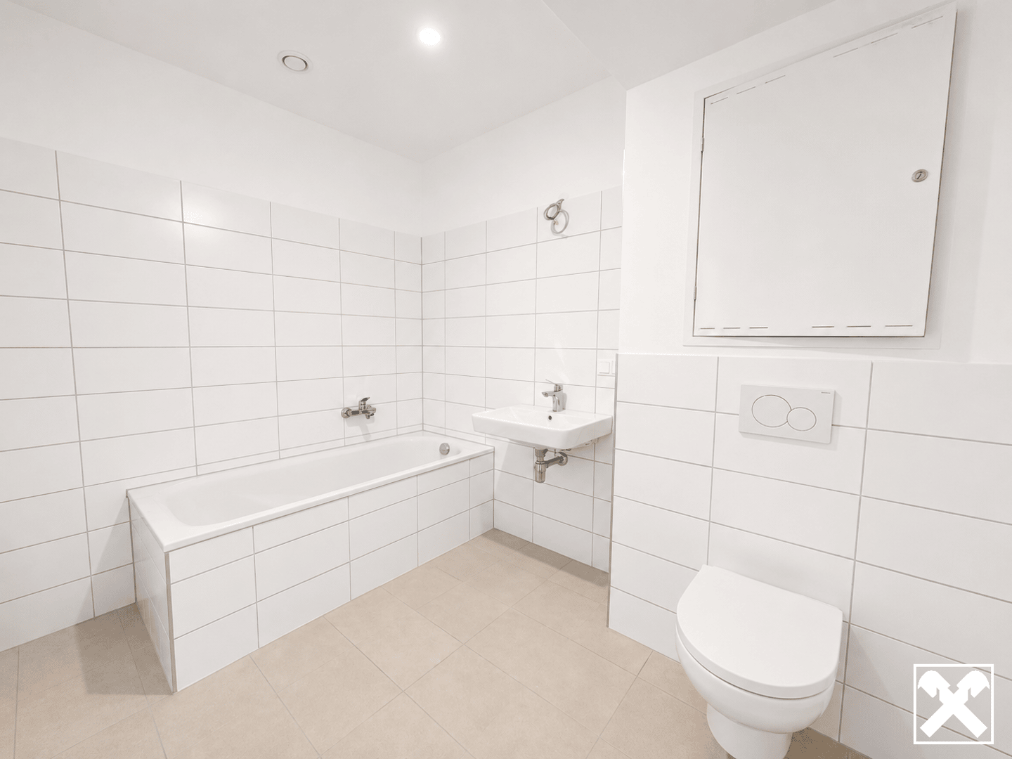 New build apartment with terrace and garden