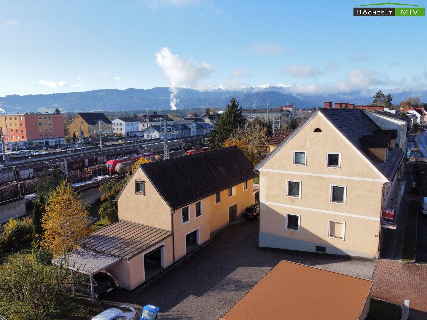 Wohn- und Geschäftshaus in Zeltweg mit Garagen & Nebengebäude