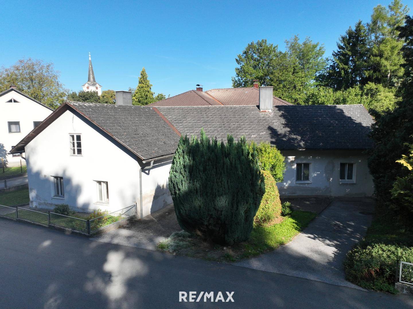 Einfamilienhaus mit Potenzial in St. Leonhard am Forst – Randlage