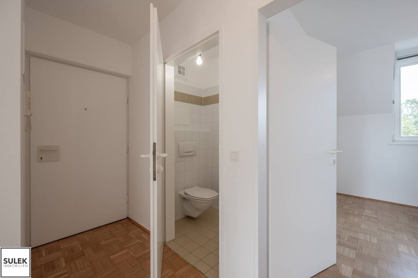 Top floor duplex new build near Sternwartepark
