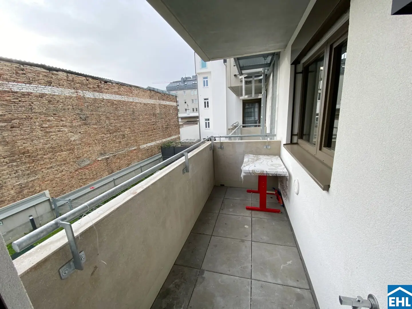 Helle 2-Zimmer-Wohnung mit Balkon in Wien Favoriten, nahe U-Bahn