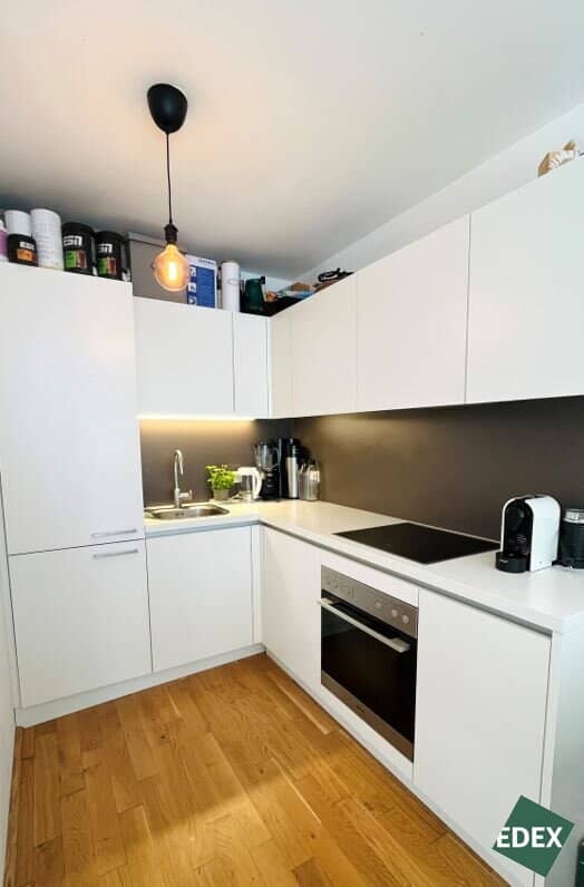Beautiful 2-room apartment with balcony in 1050 Vienna