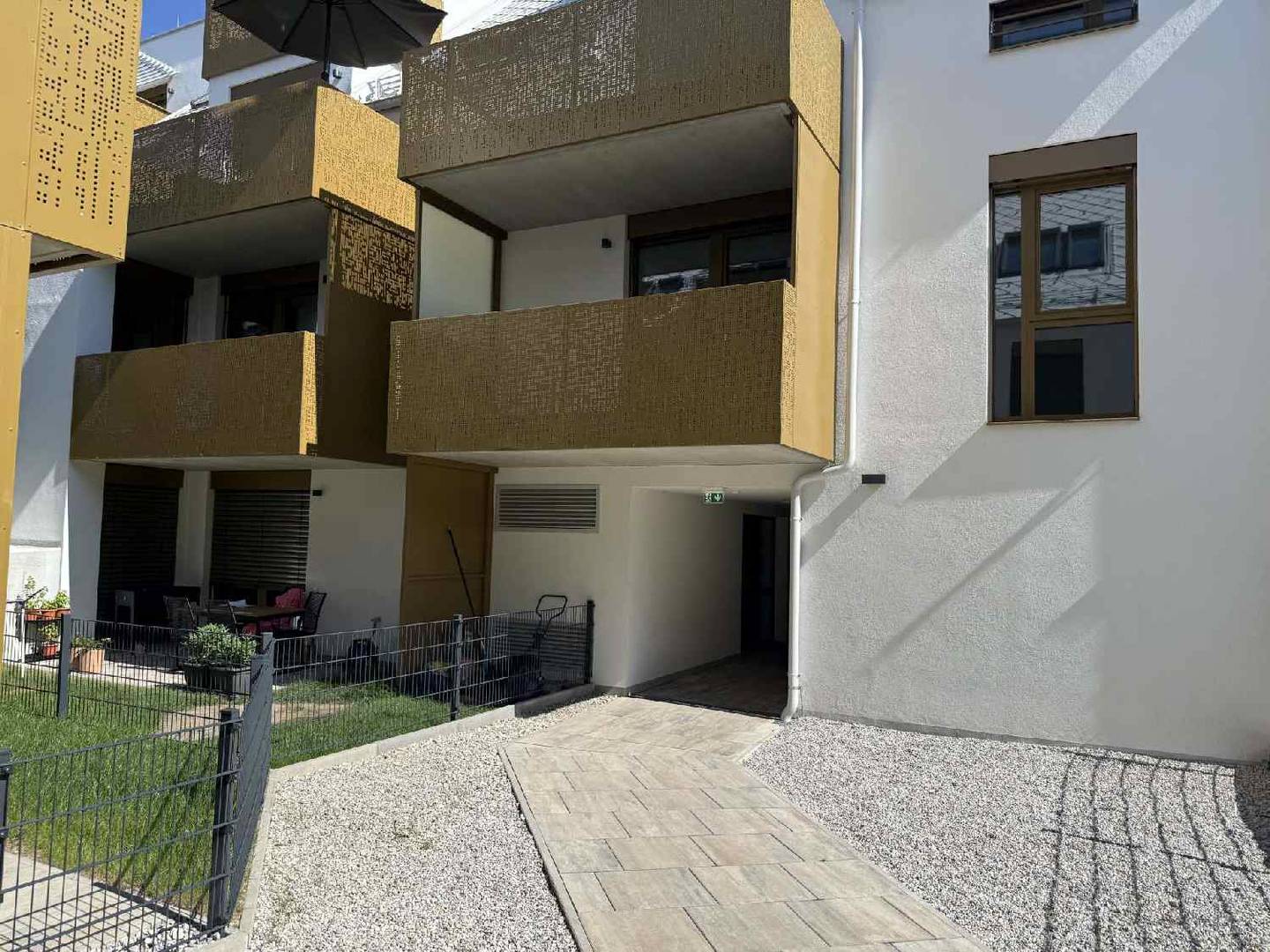 Apartment near U1 Kagraner Platz with terrace