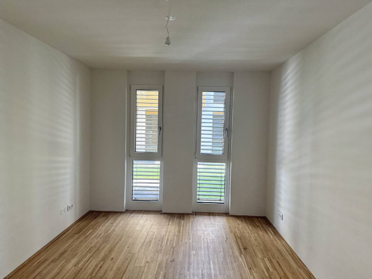 Apartment near U1 Kagraner Platz with garden
