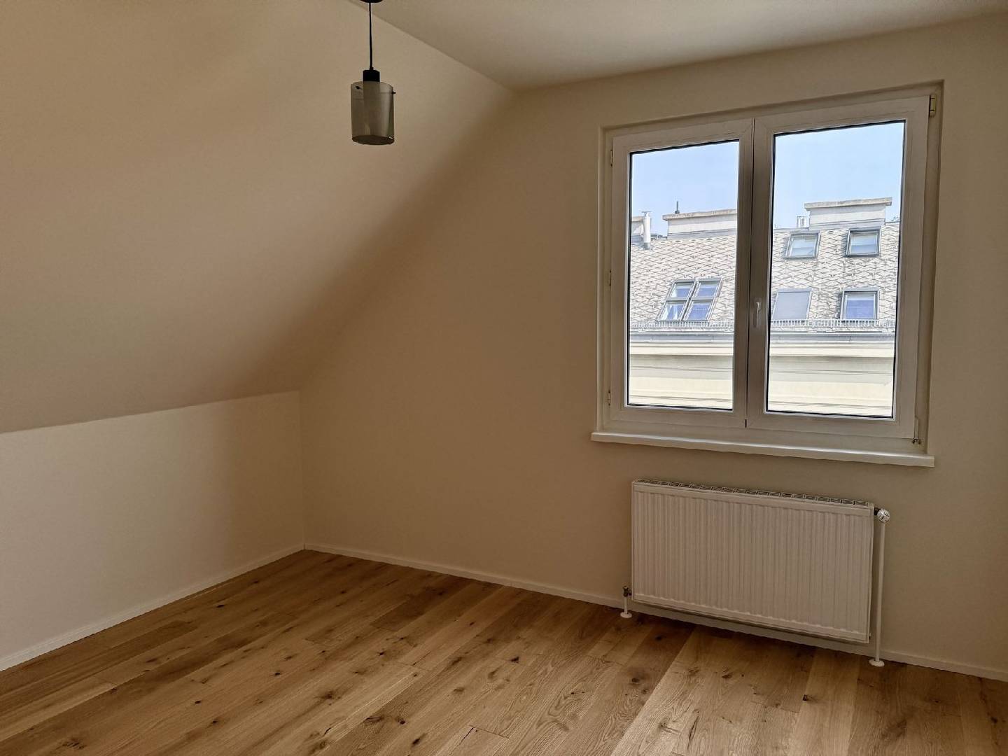 Attic apartment with a green view and a quiet location