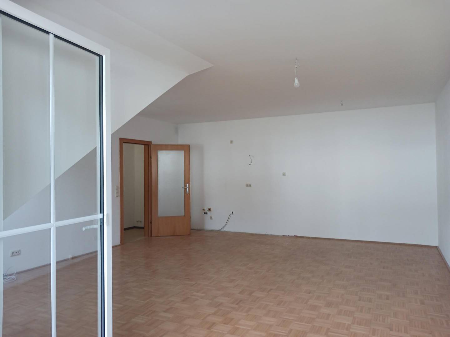 Sonnige Wohnung mit Balkon und Stellplatz