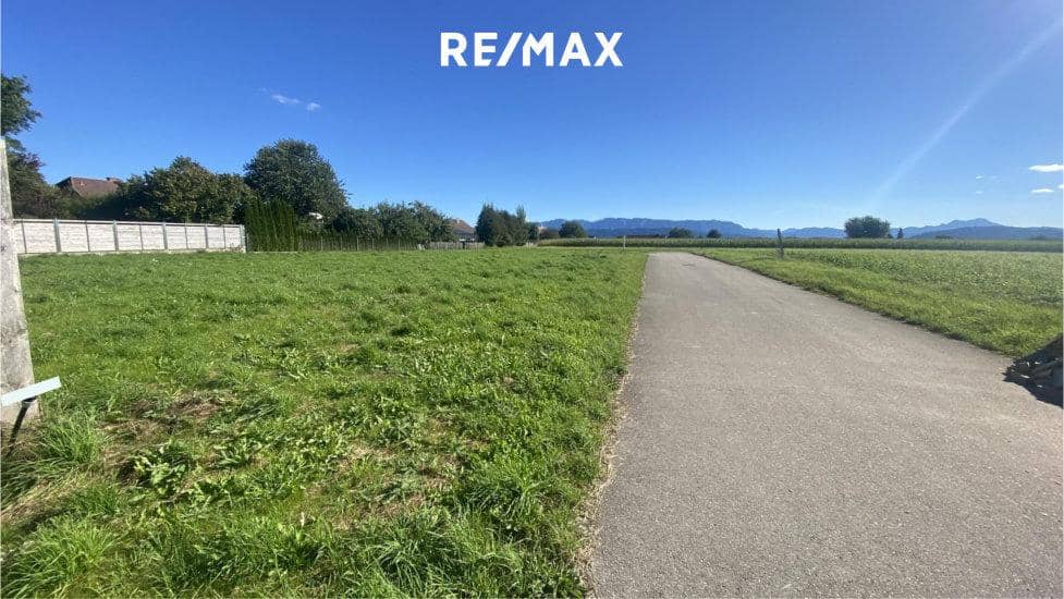 Reihenhaus in Gampern am Koberg – Balkon & 2 Stellplätze, ruhige Lage