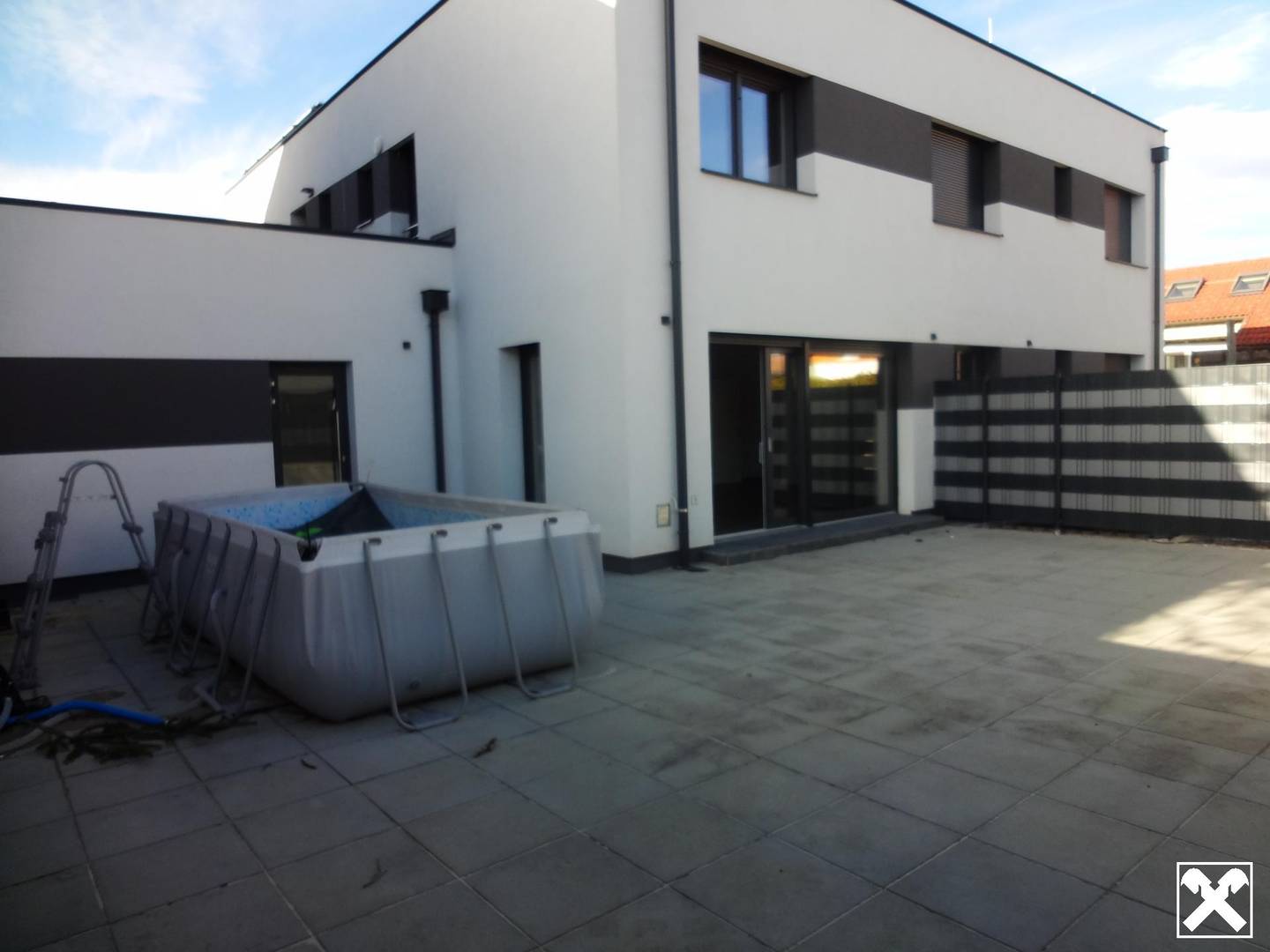 Moderne Doppelhaushälfte in Zwölfaxing mit Terrasse & Garten