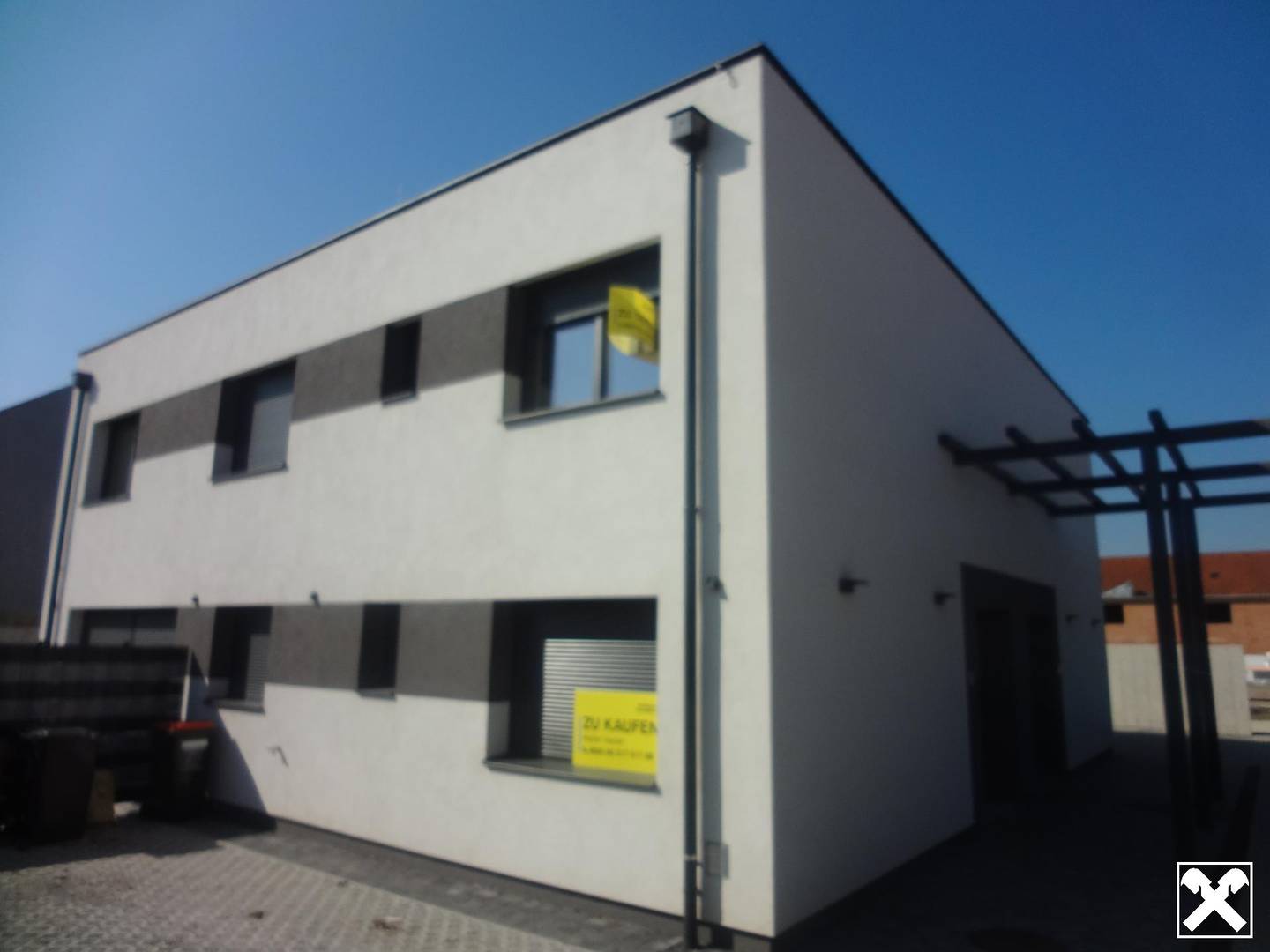 Moderne Doppelhaushälfte in Zwölfaxing mit Terrasse & Garten