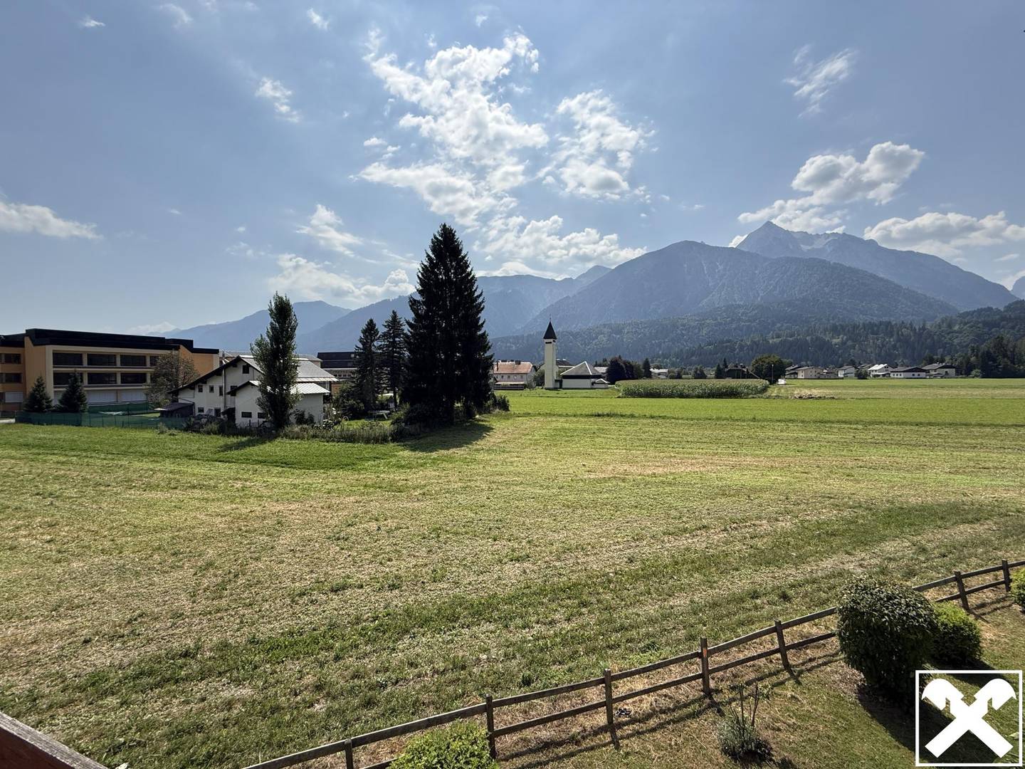 Wohnung in zentrumsnaher Lage mit Balkon und Alpenblick