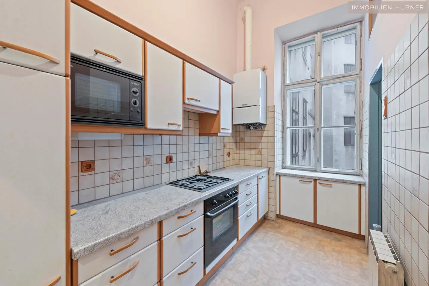 Helle Altbauwohnung in Innenhoflage Servitenviertel