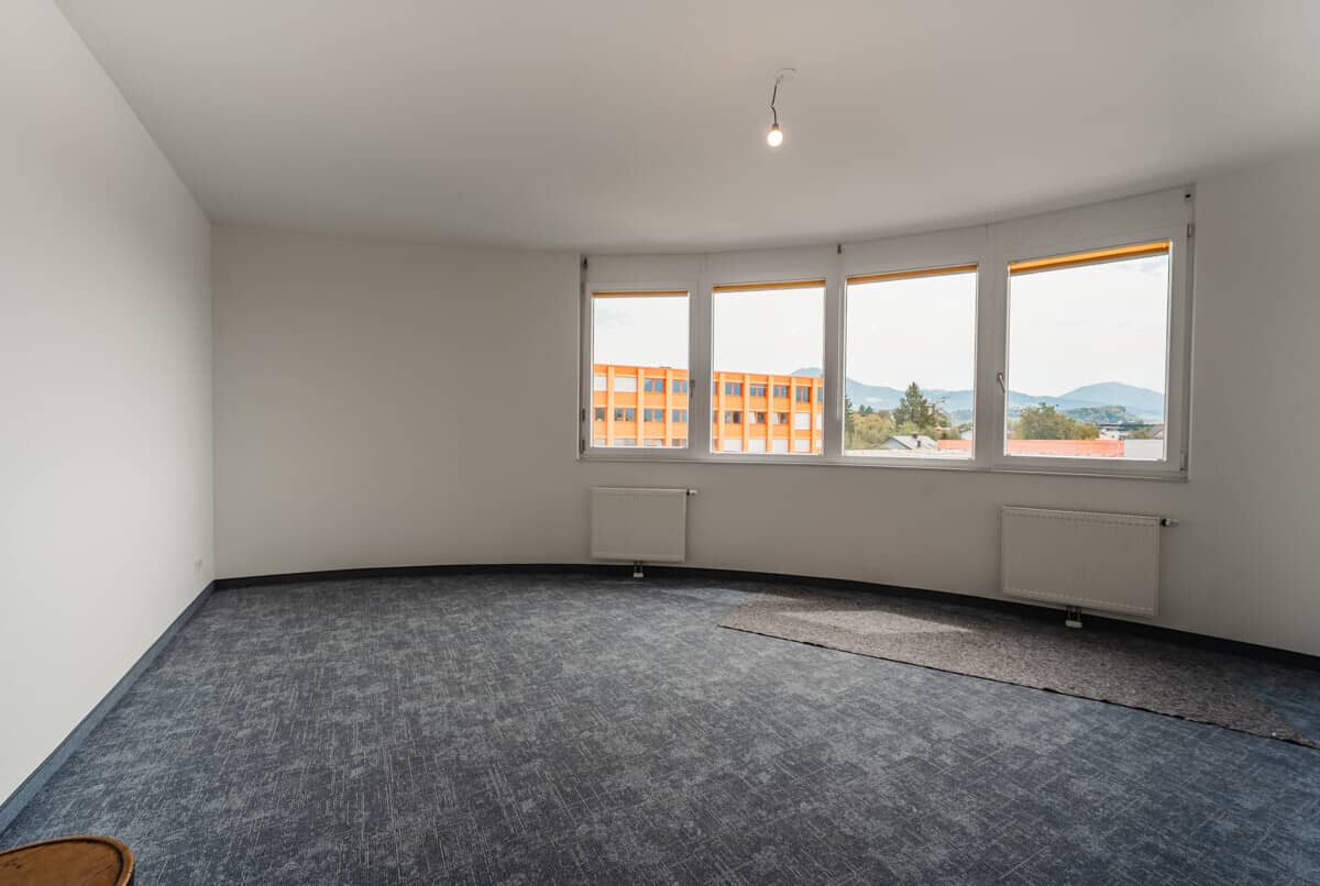 Apartment Maxglan Business Park near Center