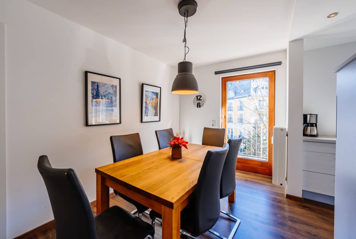 Wohnung nahe Felsentherme mit großem Balkon