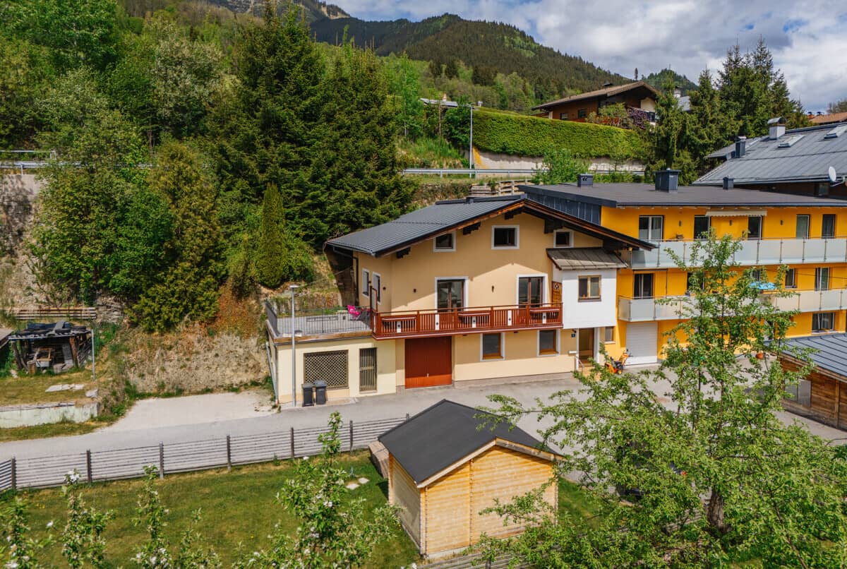 Einfamilienhaus in Bruck – sonnig, ruhig und voller Möglichkeiten