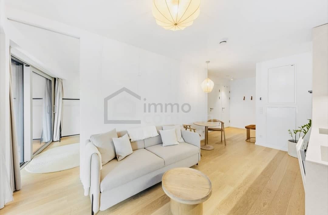 Neubau Wohnung mit offener Küche und Loggia