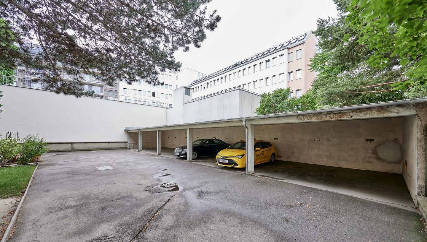 Überdachter Stellplatz im Innenhof in Wien 1030, 25.000 EUR Kaufpreis