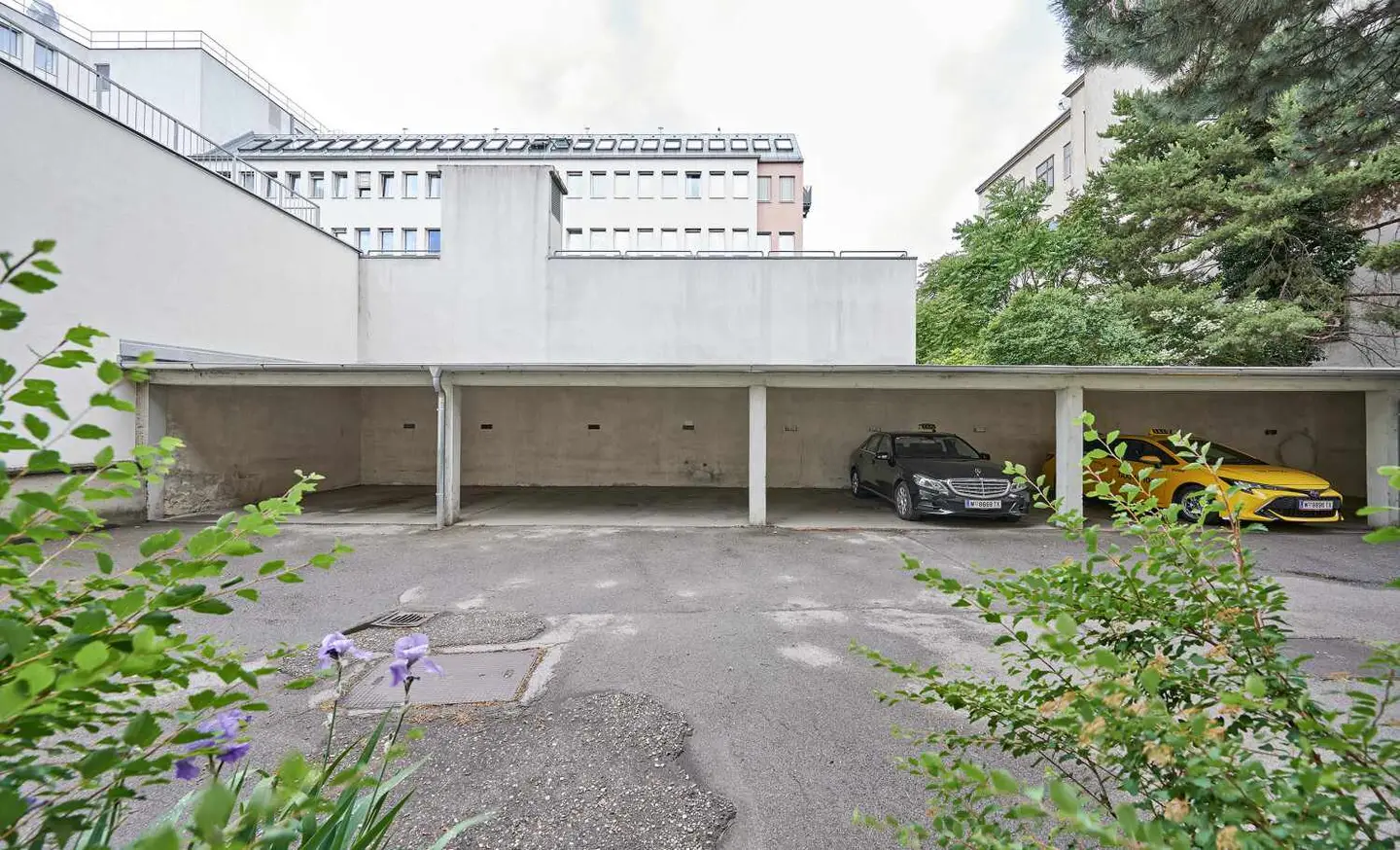 Überdachter Stellplatz im Innenhof in Wien 1030, 25.000 EUR Kaufpreis