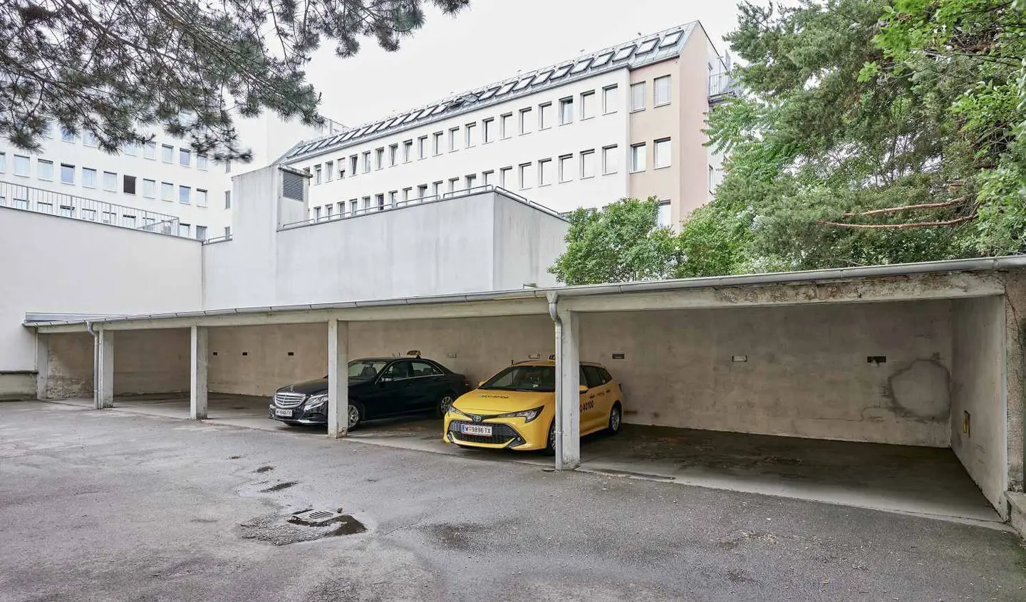 Überdachter Stellplatz im Innenhof in Wien 1030, 25.000 EUR Kaufpreis