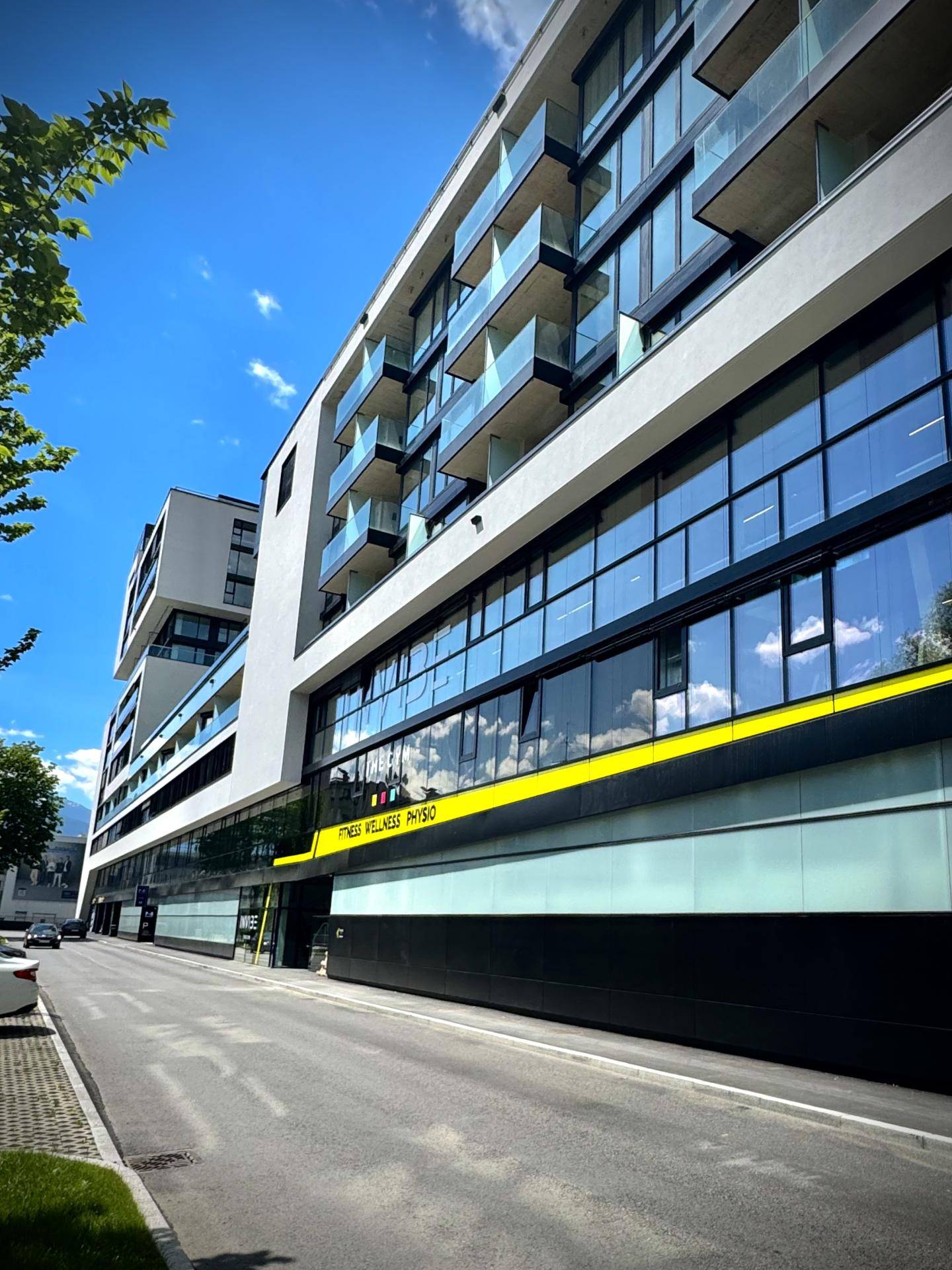 First occupancy apartment near station modern style