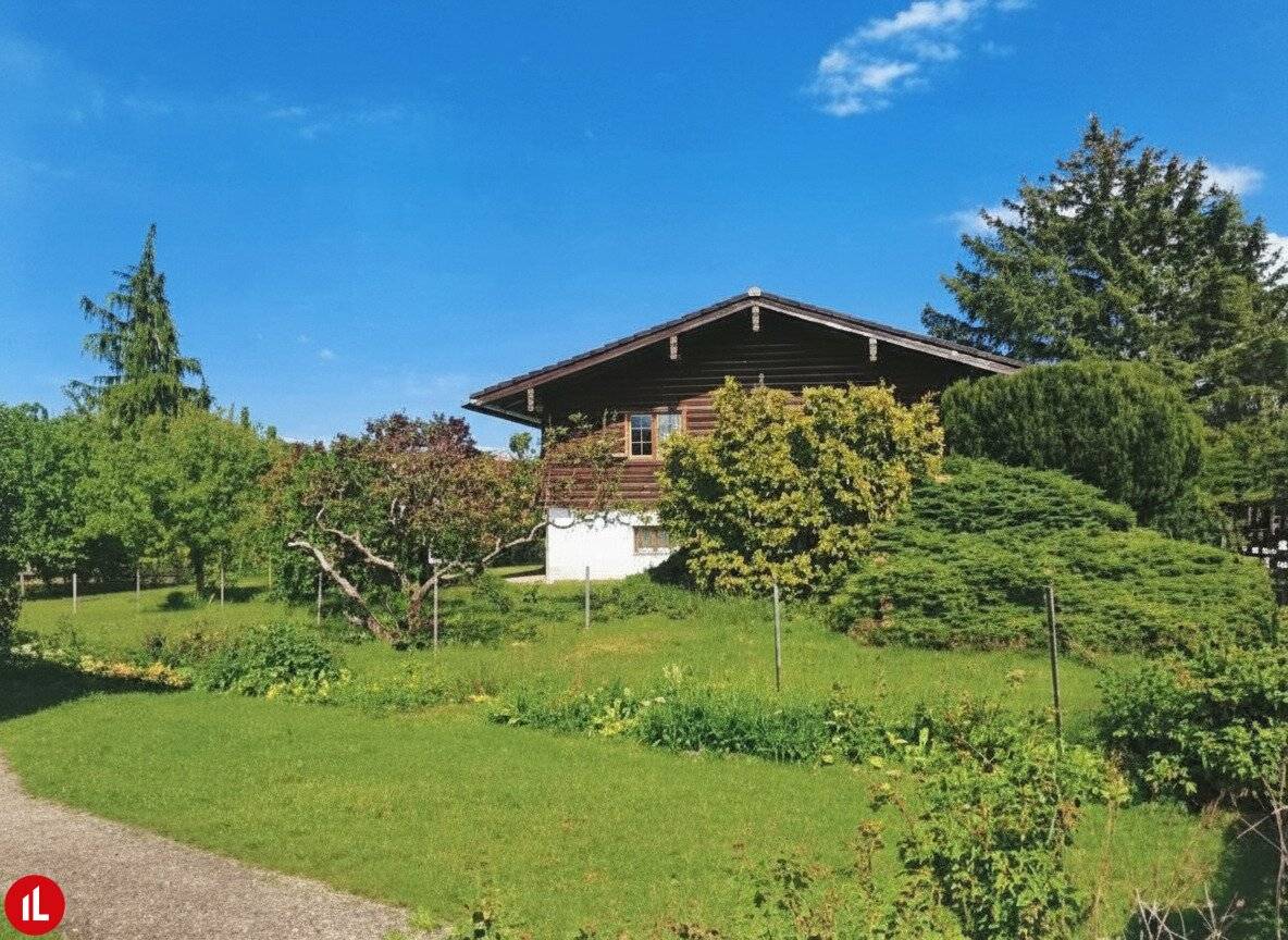 Blockhaus in Seebenstein – 72 m², Kamin, Garten, Burgblick, ruhig