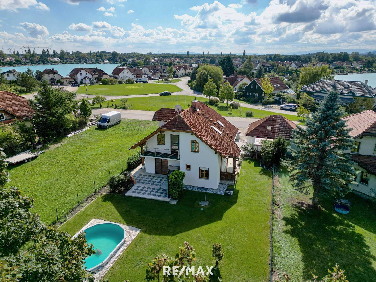 Seenahe Lage am Schloßsee - Einfamilienhaus 2. Reihe inkl. Seezugang