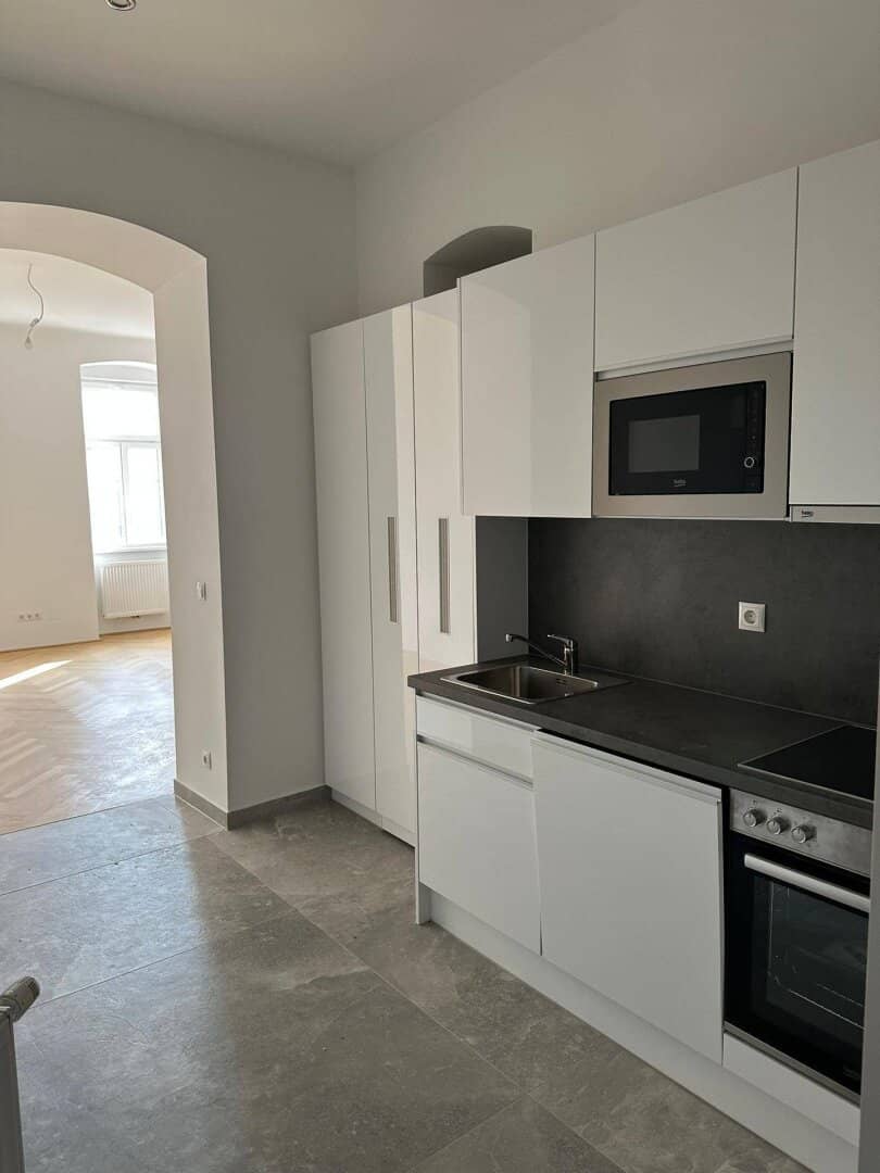 Renovierte Altbauwohnung mit Aufzug