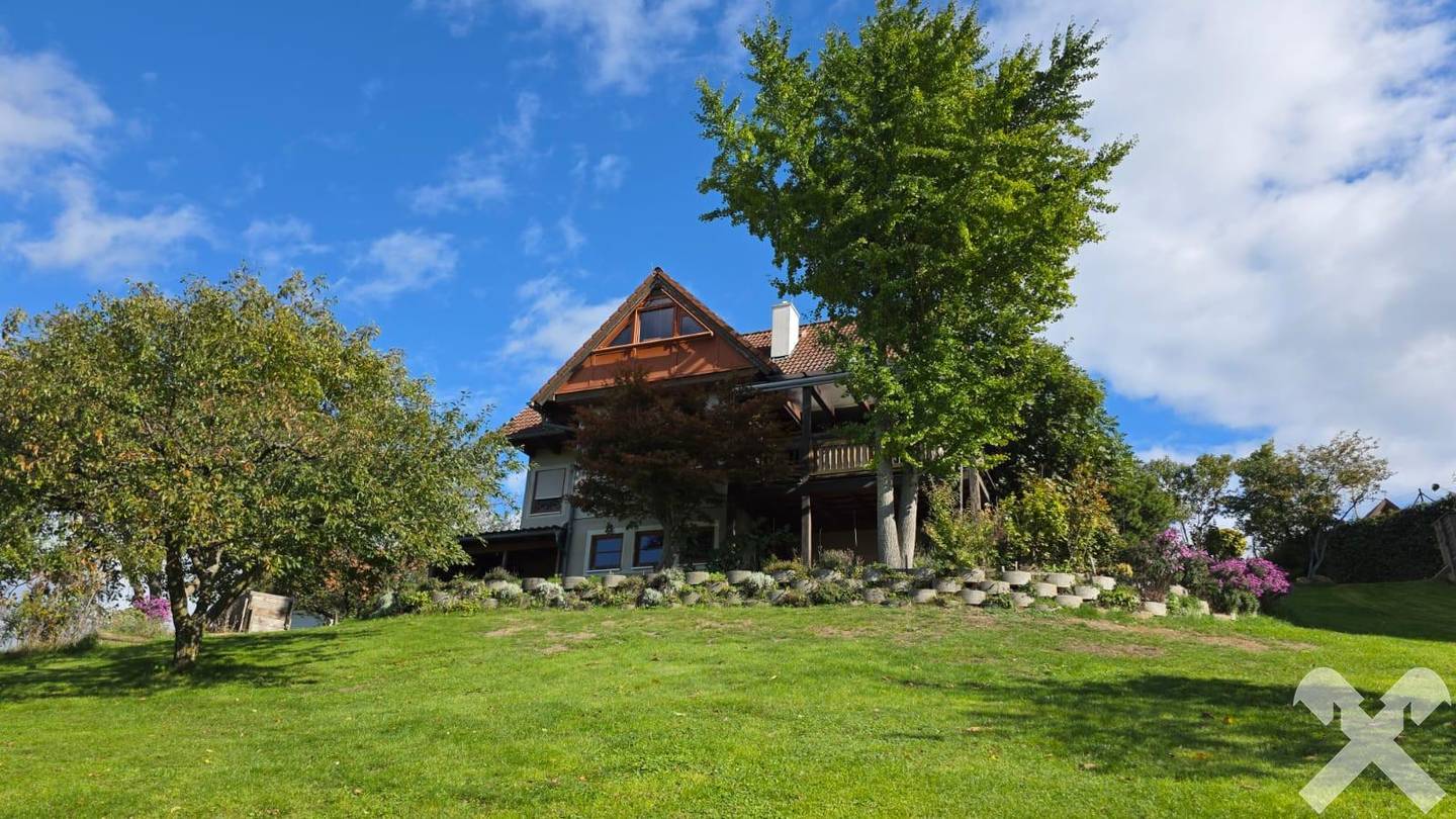 Einfamilienhaus mit Ausblick in St. Anna