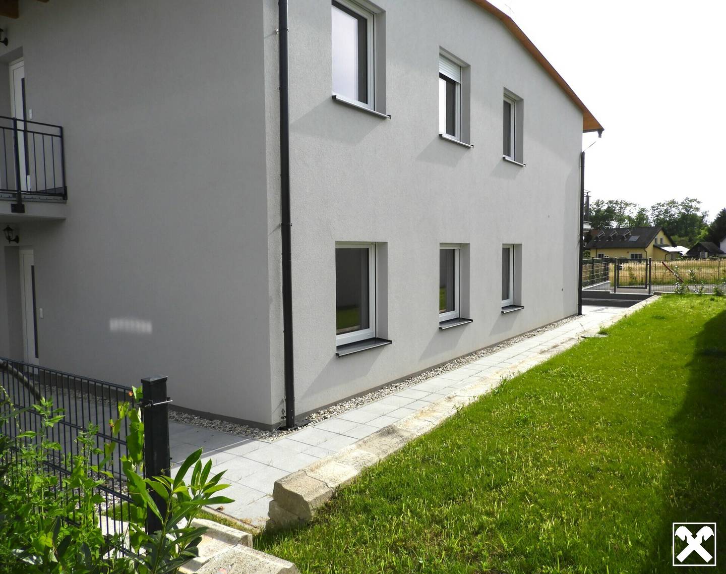 Neubau Erstbezug Wohnung mit Terrasse und Garten