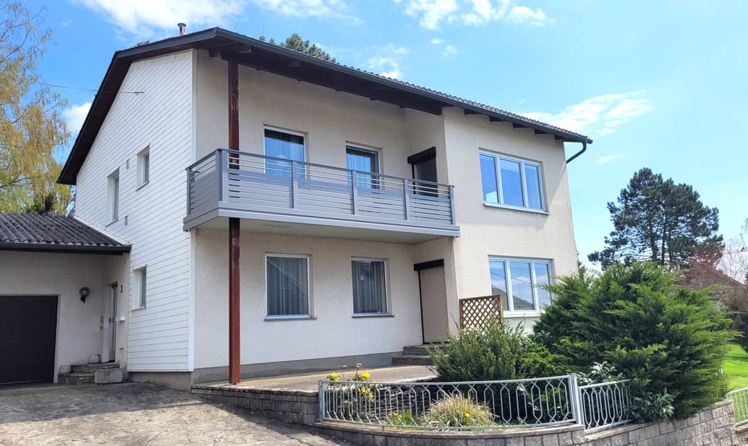 Einfamilienhaus mit zwei Wohnungen, Garten in Neuhofen a.d. Krems