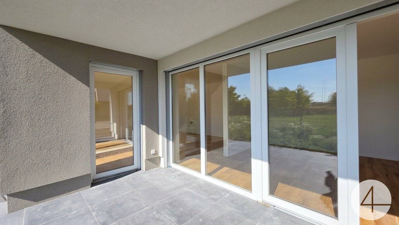 Doppelhaushälfte mit Terrasse und Garten