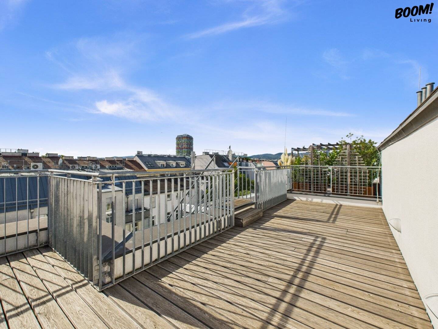 Top floor apartment with large roof terrace
