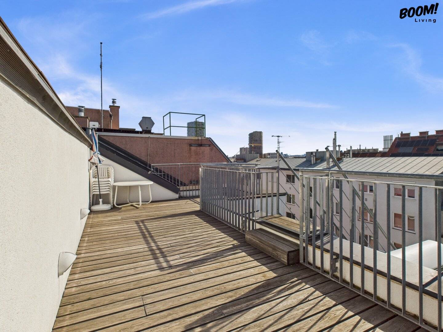 Top floor apartment with large roof terrace