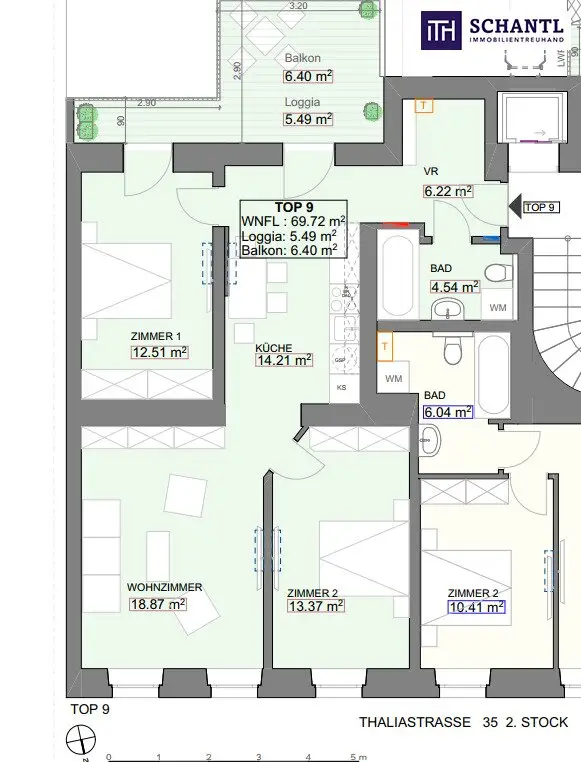 Apartment in an old building with courtyard and lift