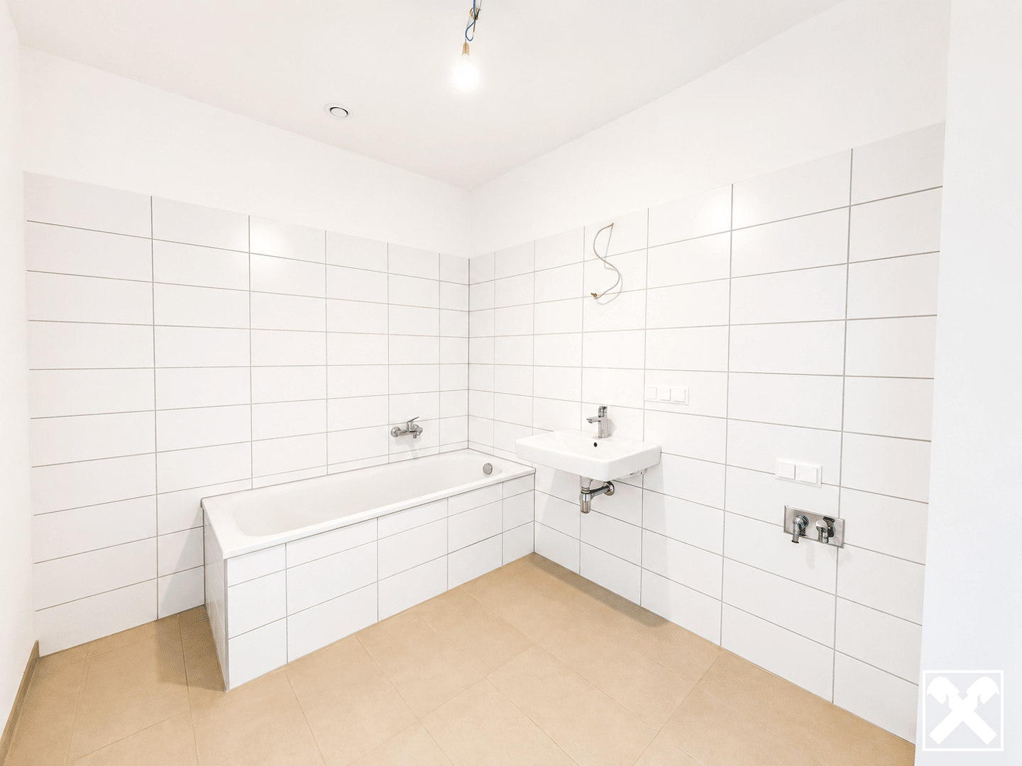 Newly built apartment with terrace and private garden