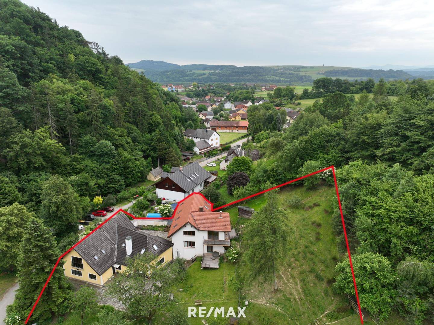 Einfamilienhaus/Villa in Waldrandlage der Wachau - 9 Zimmer, 2 Häuser