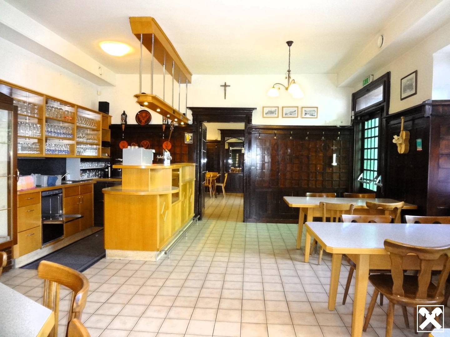 KLEINES GEMÜTLICHES GASTHAUS, HEURIGENSTÜBERL MIT HISTORISCHEM FLAIR!