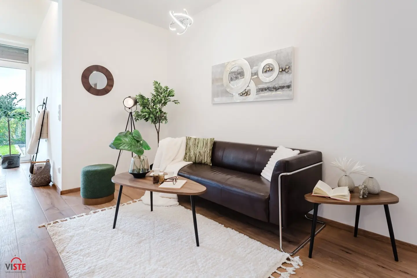 Ground floor apartment leased until 2028 central