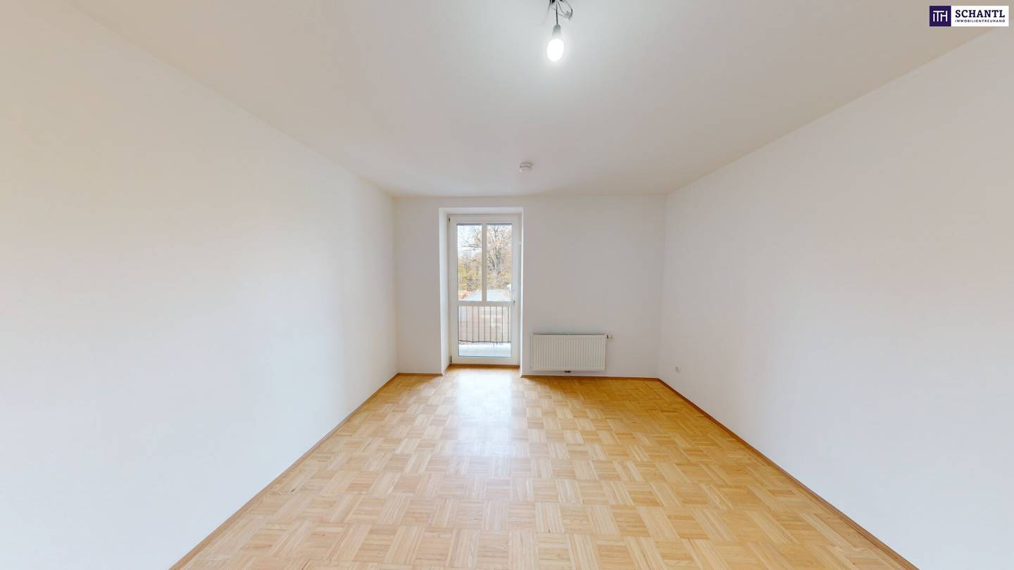 Dachgeschosswohnung Erstbezug nach Sanierung Eigengarten