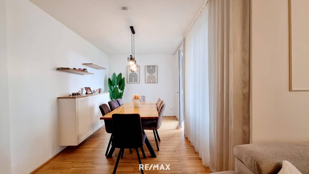Esszimmer mit Terrasse