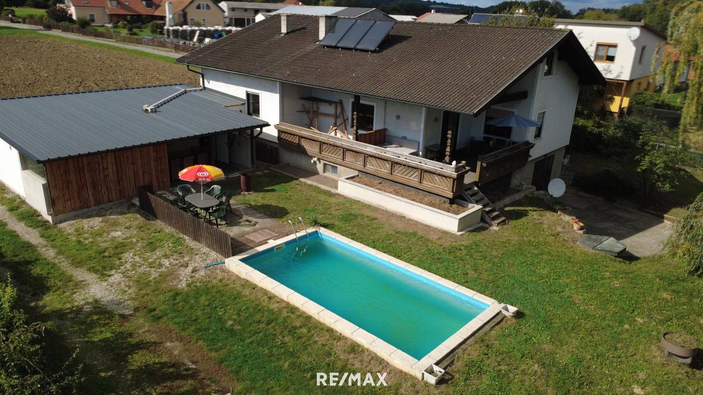 Einfamilienhaus in Eggendorf: 129 m² Wohnfläche, Terrasse & Pool