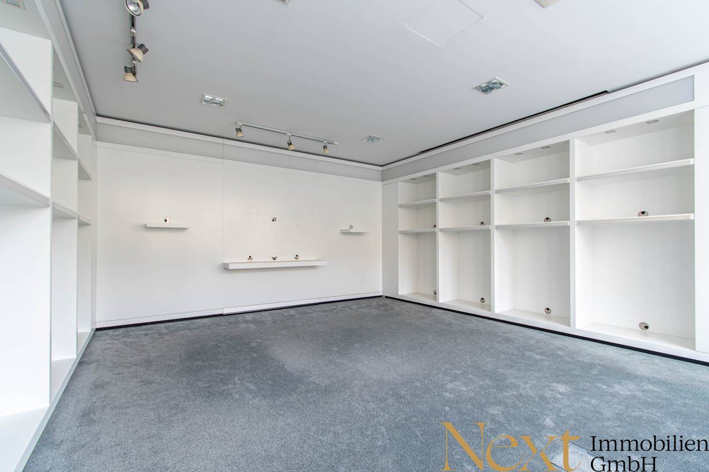 Büro an Linzer Landstraße zu vermieten!