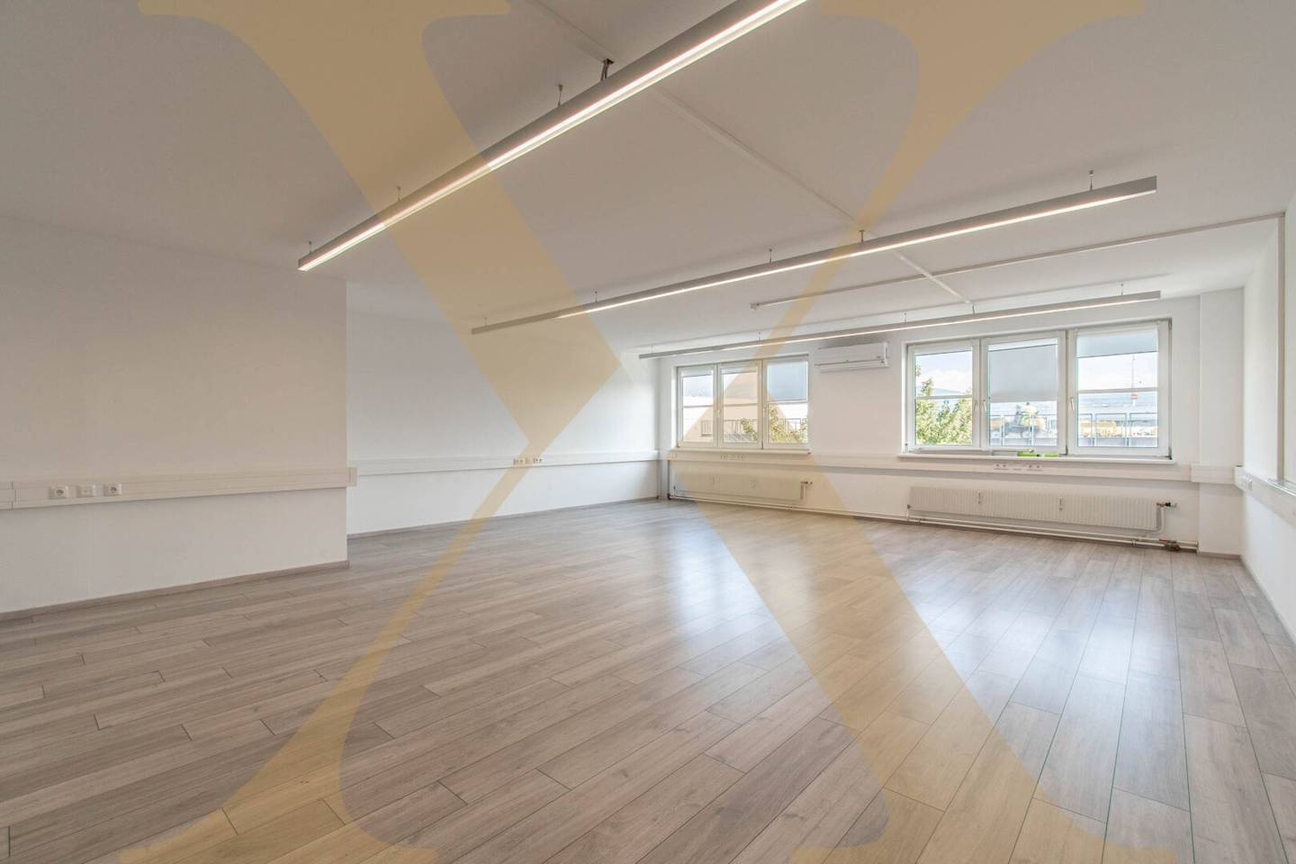 Air-conditioned office spaces with flexible lease duration in the Technology Center Linz