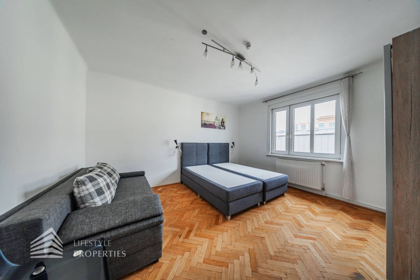 Studio in a well maintained historic building near Meiselmarkt
