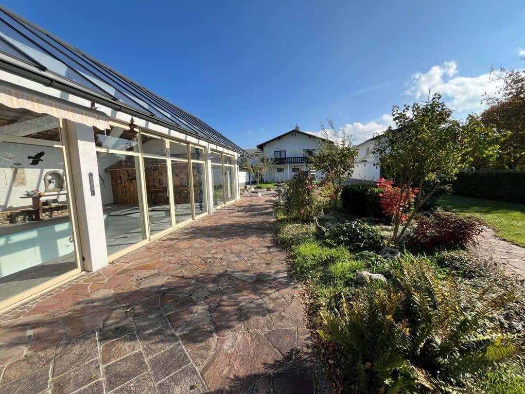 Vielseitig nutzbare Liegenschaft in Stadl-Paura mit mehreren Einheiten