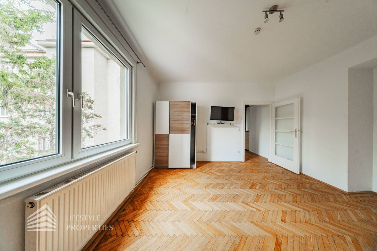 Apartment with built in kitchen near Meiselmarkt