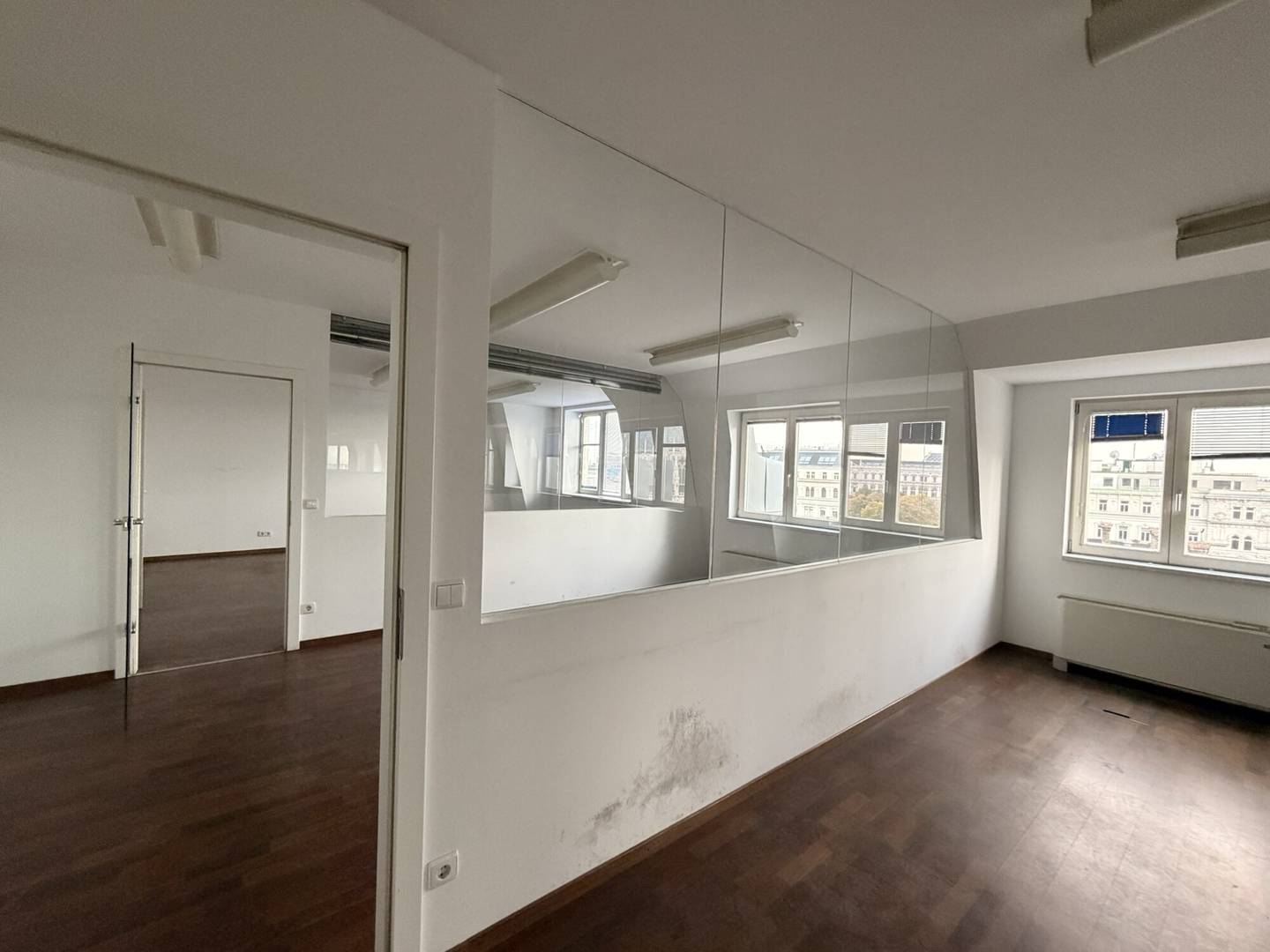 Dachgeschosswohnung with Votivkirche view Vienna