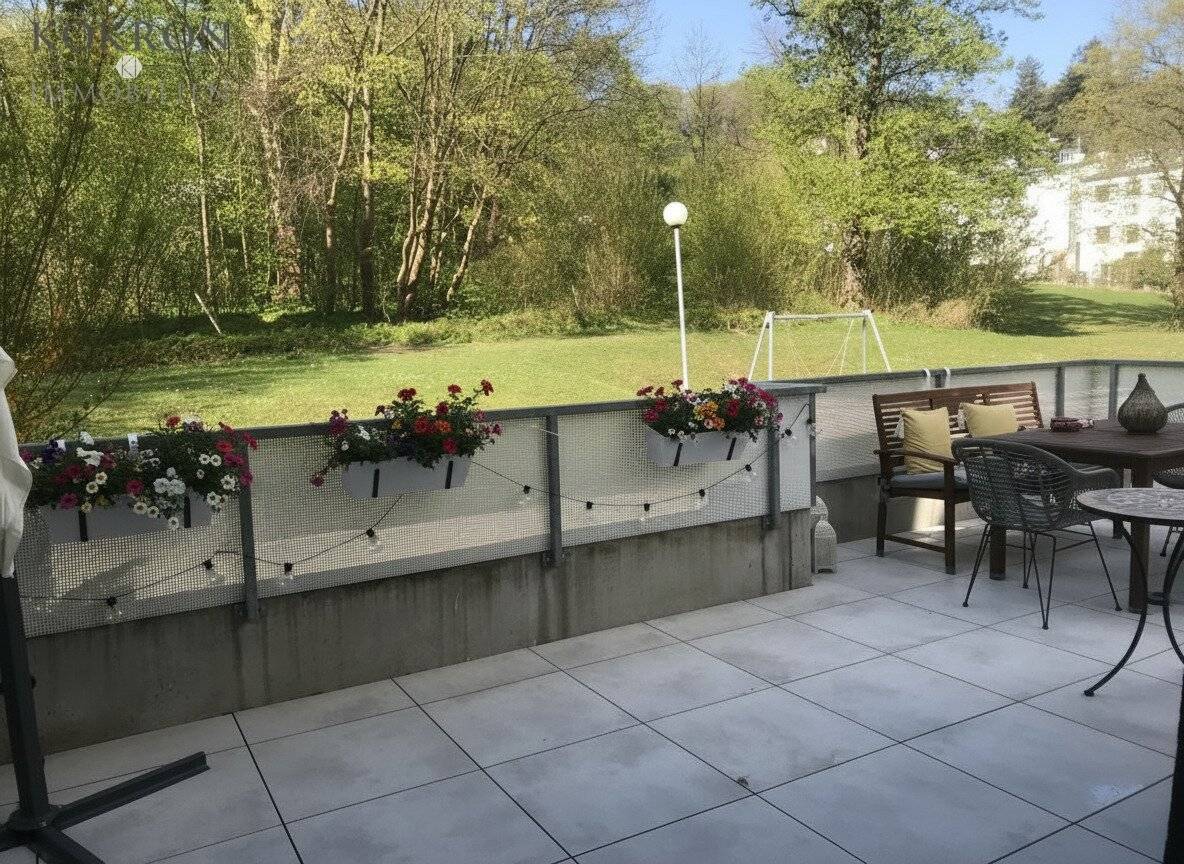 Gartenwohnung mit unverbaubarem Waldblick - unbegrenzter Nutzung von Hallenbad, Sauna, Turnsaal