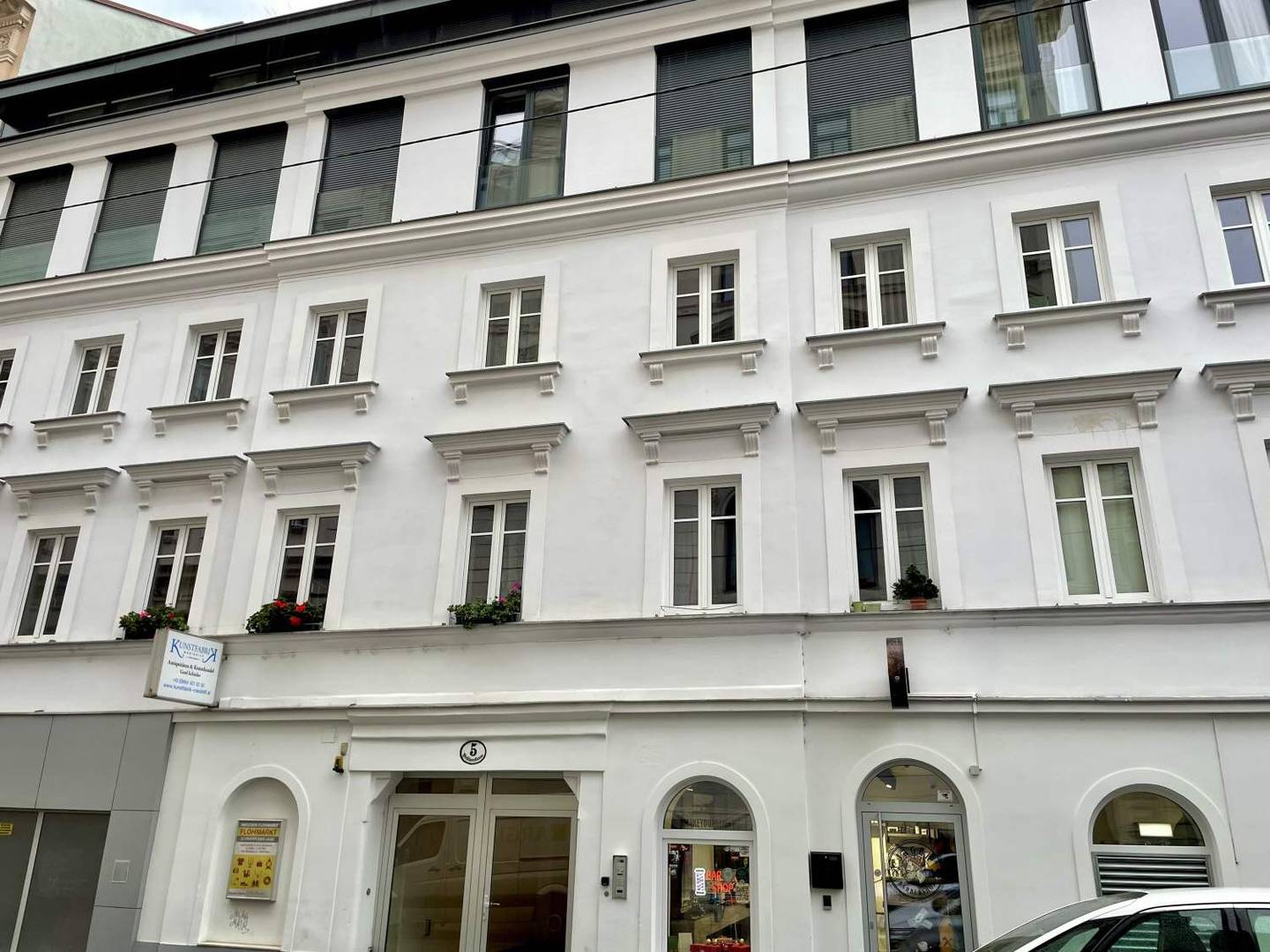 Wohnung im Altbau sechster Bezirk mit Aufzug